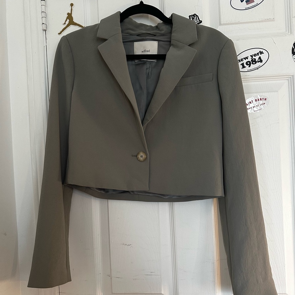Wilfred Waist Length Blazer - Picture 4 of 5